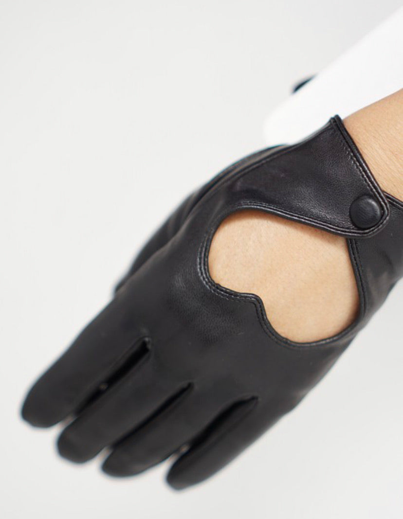 Lipstick Heart Gloves