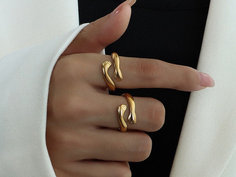 Hug Love Ring