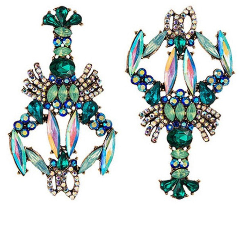 Lia Drop Earrings